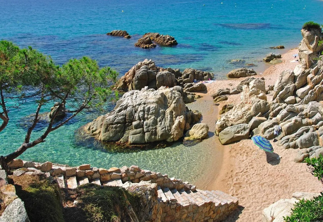 Vivalidays Stephane - Fenals - Lloret De Mar location